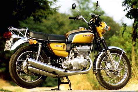 Review of Suzuki GT 550 J 1972: pictures, live photos & description Suzuki GT 550 J 1972 ...