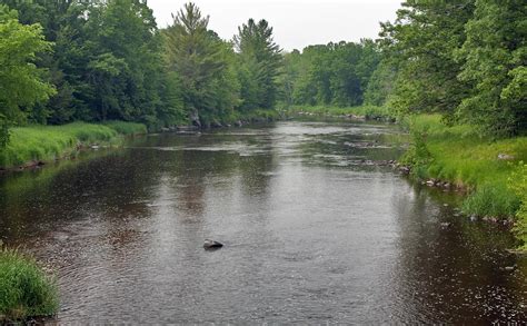 Eau Claire River Trail Photo, Wisconsin Trail Guide