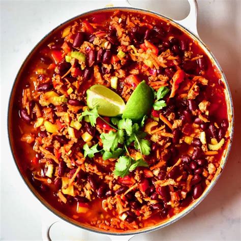 Simple Vegan Chilli con carne Recipe - Alphafoodie