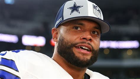 Dallas Cowboys Quarterback Dak Prescott Lives A Wildly Lavish Life