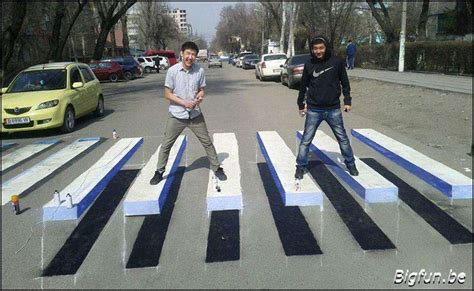 25+ Unbelievable Pedestrian Crossing Street Art - Architecture & Design