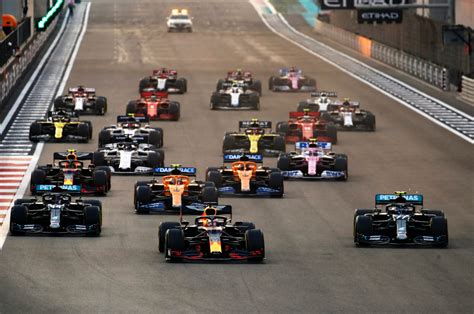 Verstappen eases to victory in unspectacular Abu Dhabi GP - Speedcafe