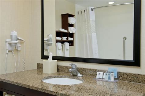 Discount Coupon for Hampton Inn & Suites Ocean City/Bayfront-Convention Center in Ocean City ...