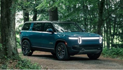 A Rivian Became the First EV to Win the Longest Off-Road Competition in ...