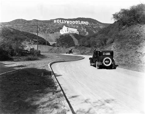 The iconic Hollywood sign in old photographs, 1924-1980 - Rare Historical Photos