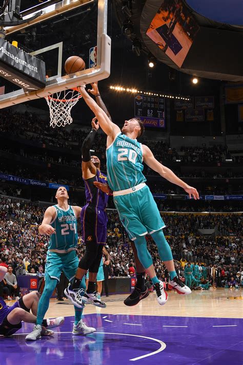 Hornets vs Lakers Gallery - 12/23/22 Photo Gallery | NBA.com