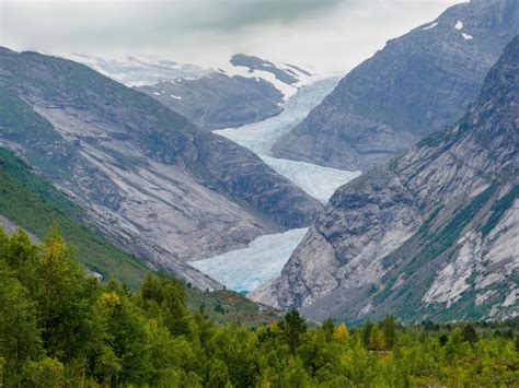 7 Best Glaciers in Norway You Must Absolutely See and Hike