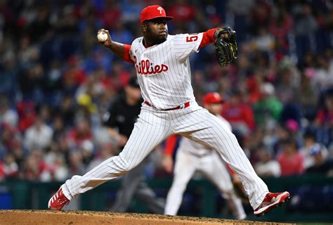 Report: Former Philadelphia Reliever Héctor Neris Signs with Astros ...