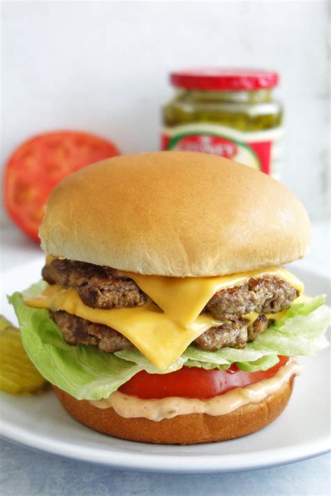 In-N-Out Burger Recipe Copycat - Make amazing burgers at home!