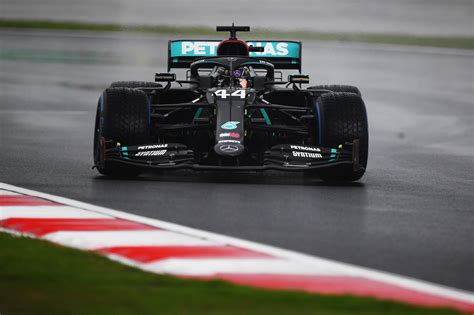 Lewis Hamilton (Mercedes W11) - 2020 Turkish GP [4685x3123] : r/F1Porn