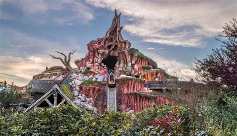 Disneyland to close Splash Mountain in May | blooloop