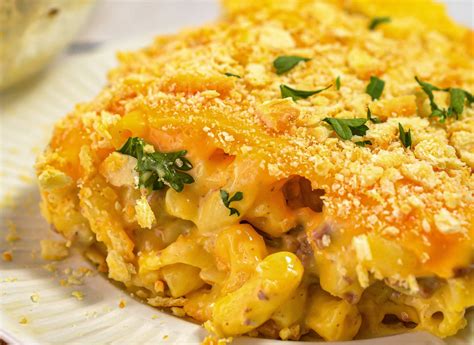 Cheesy Macaroni and Hamburger Casserole - Sweet Pea's Kitchen