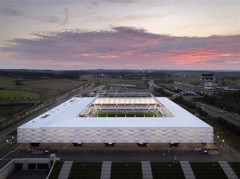 Stade de Luxembourg Football and Rugby Stadium / gmp Architects | ArchDaily