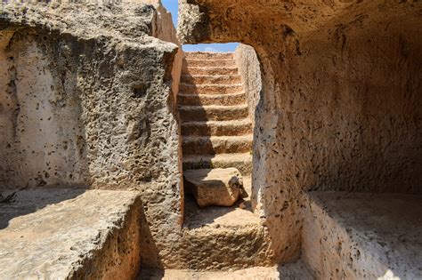 'Tomb of Cerberus' From 2,000 Years Ago Discovered in Italy Features ...