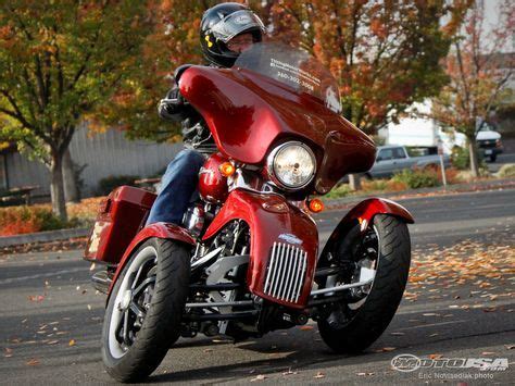 See the three-wheeled conversion kit for Harley-Davidsons in action in the Tilting Motor Works ...