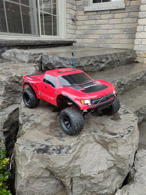 My first real RC. Slash 2WD Raptor : Traxxas