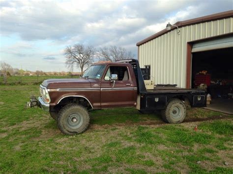 Ford F250 flat bed | Classic ford trucks, Old ford trucks, Ford pickup ...