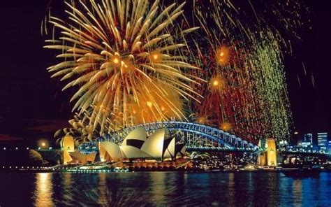 Top 15 New Year’s Eve Fireworks Displays in the World - World Top Top