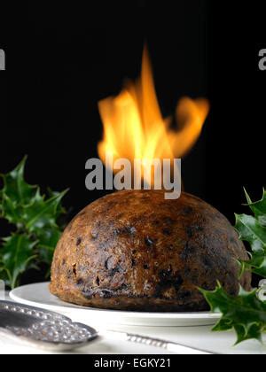 flaming Christmas pudding Stock Photo - Alamy