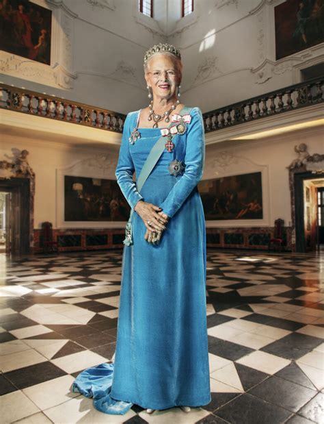 Queen Margrethe shines in new official portrait - Royal Central