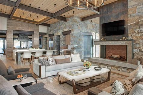 Mountain Peek | Modern Rustic Home in Montana | Wowow Home Magazine