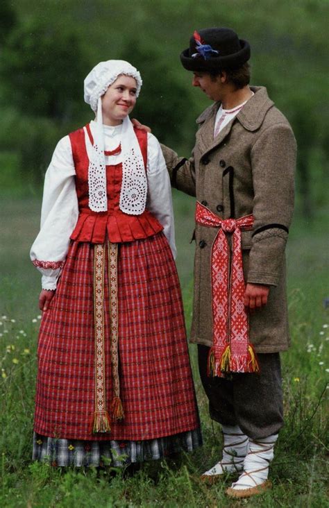 Lithuanian folk costumes | Lithuanian clothing, Folk clothing, European costumes