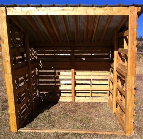 Horse Shed, Horse Diy, Horse Stalls, Horse Barns, Horses, Horse Tack ...