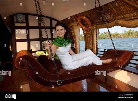 House boat interior india hi-res stock photography and images - Alamy