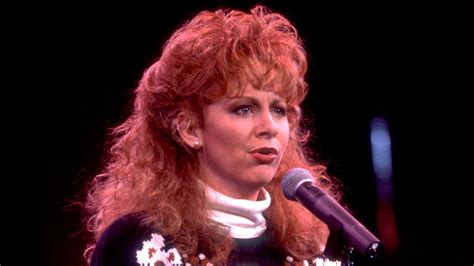 Reba McEntire remembers 1991 plane crash that killed 8 band members ...