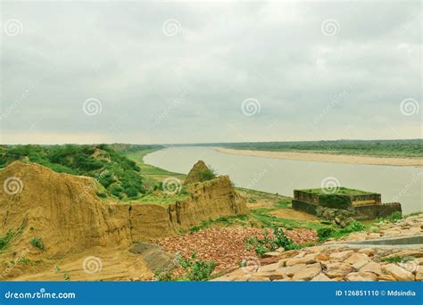 The Infamous Chambal Valley, Known As Paradise of Dacoits in the Past ...