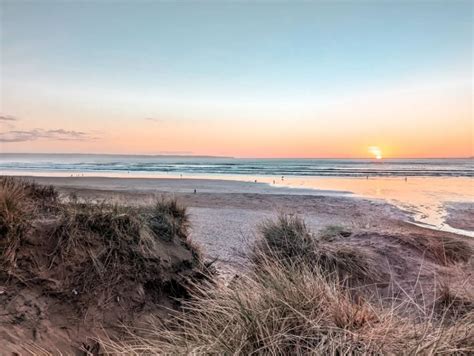 7 Reasons Why You Should Absolutely AVOID Saunton Sands - Bideford.com