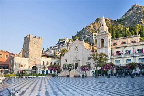 Taormina and the lovely beaches of Giardini Naxos