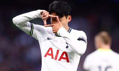 Son Heung-Min hat trick helps Tottenham beat Leicester 6-2