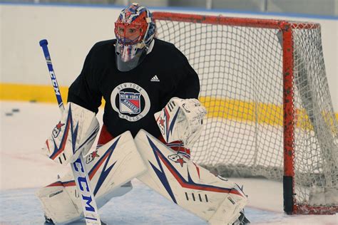 Rangers call up goalie prospect Igor Shesterkin