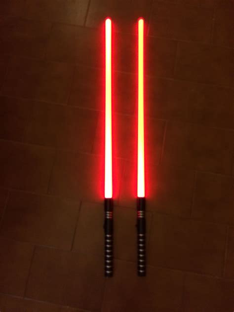 Star Wars Sith lightsabers Star Wars Sith, Star Wars Rebels, Sith Lightsaber, Sith Warrior, Jedi ...