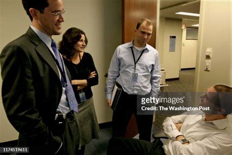 Jon Favreau Speechwriter Photos and Premium High Res Pictures - Getty ...