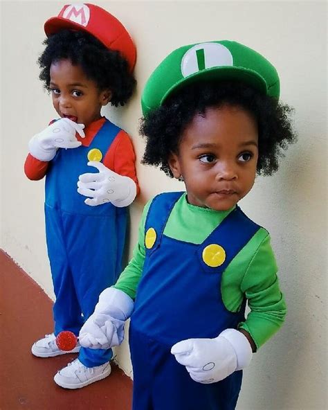 12 Halloween costumes that are perfect for twins | Twin halloween costumes, Matching halloween ...