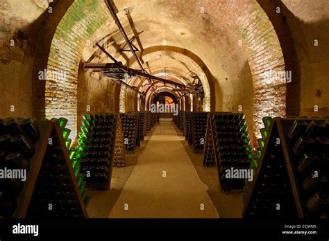 France, Marne, Reims, champagne, Pommery's wine cellars Stock Photo - Alamy