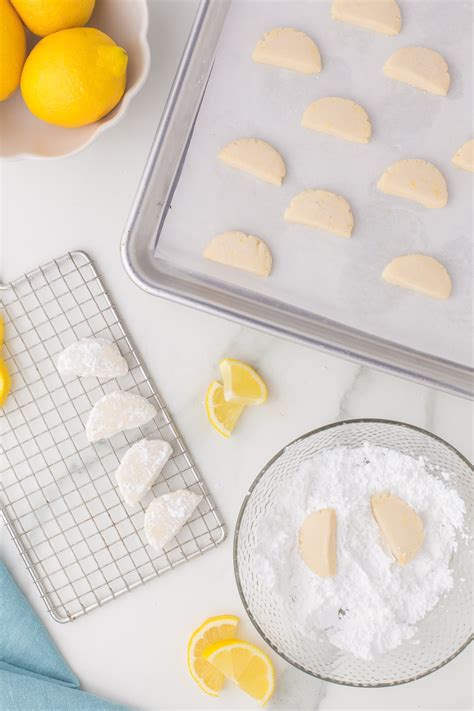 Copycat Savannah Smiles (Lemon Powder Sugar Cookies)