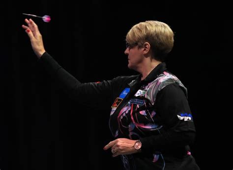 Shot in the arm for women’s darts as Lisa Ashton wins place on main PDC ...