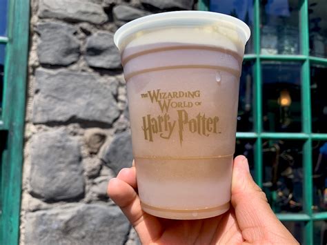 What Does Harry Potter Butterbeer Taste Like? - Magic Guidebooks