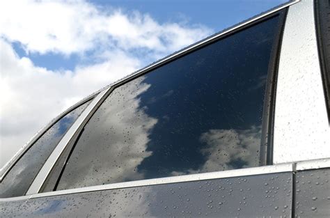 What to Know About Car Door Window Replacement