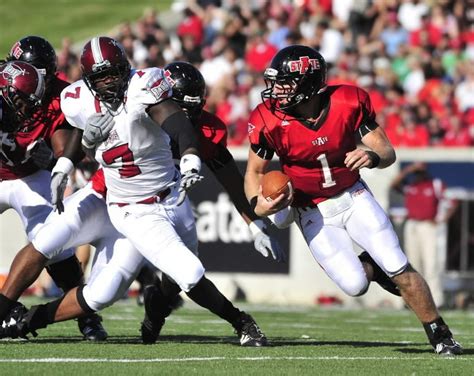 Troy's Mario Addison uses his offensive skills from his days at Tarrant ...