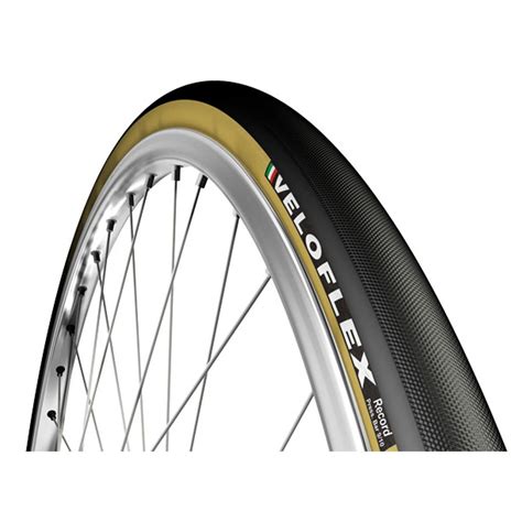 5 Great Clincher Tires for Track Cycling - SkyAboveUs