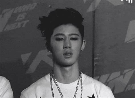 Hanbin Cross Necklace, Chain Necklace, Gif, Kim Hanbin, Tumblr, Ikon, Reactions, Leader, Tumbler