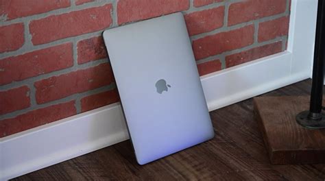 Compared: New Apple Silicon MacBook Air versus Intel MacBook Air ...