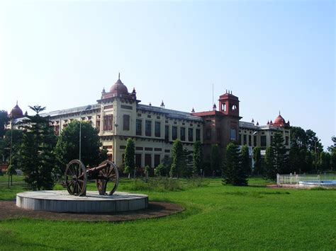 Patna Museum Being Eclipsed by Swankier Bihar Museum