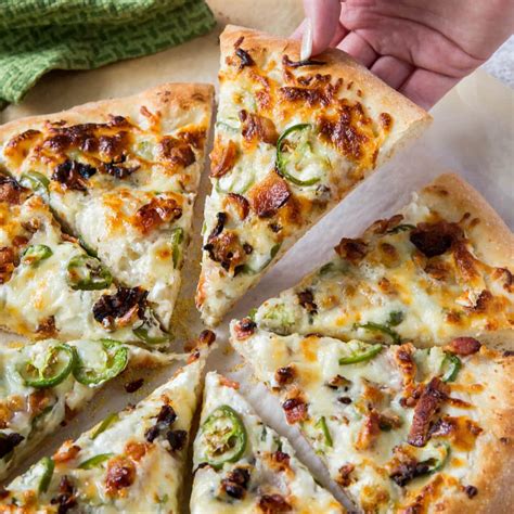 Creamy Bacon Jalapeno Pizza - Easy Appetizers