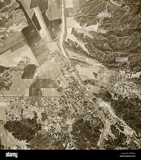 historical aerial photograph Santa Clarita, California, 1947 Stock Photo: 65468854 - Alamy