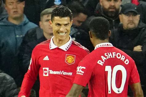 Everton 1-2 Manchester United: Cristiano Ronaldo nets 700th club goal ...